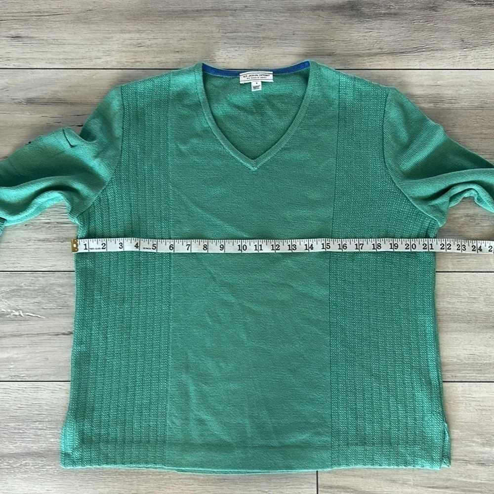 St. John by Marie Gray size small green sweater wool blend